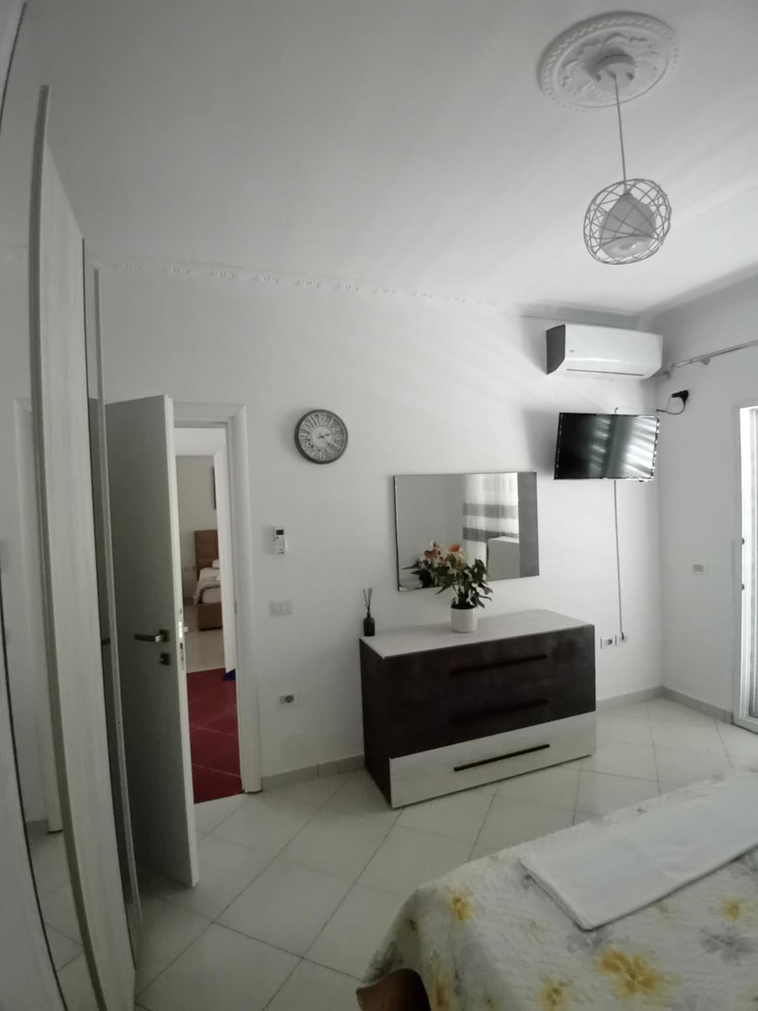 Luxury Appartament Lungomare Влёра Экстерьер фото